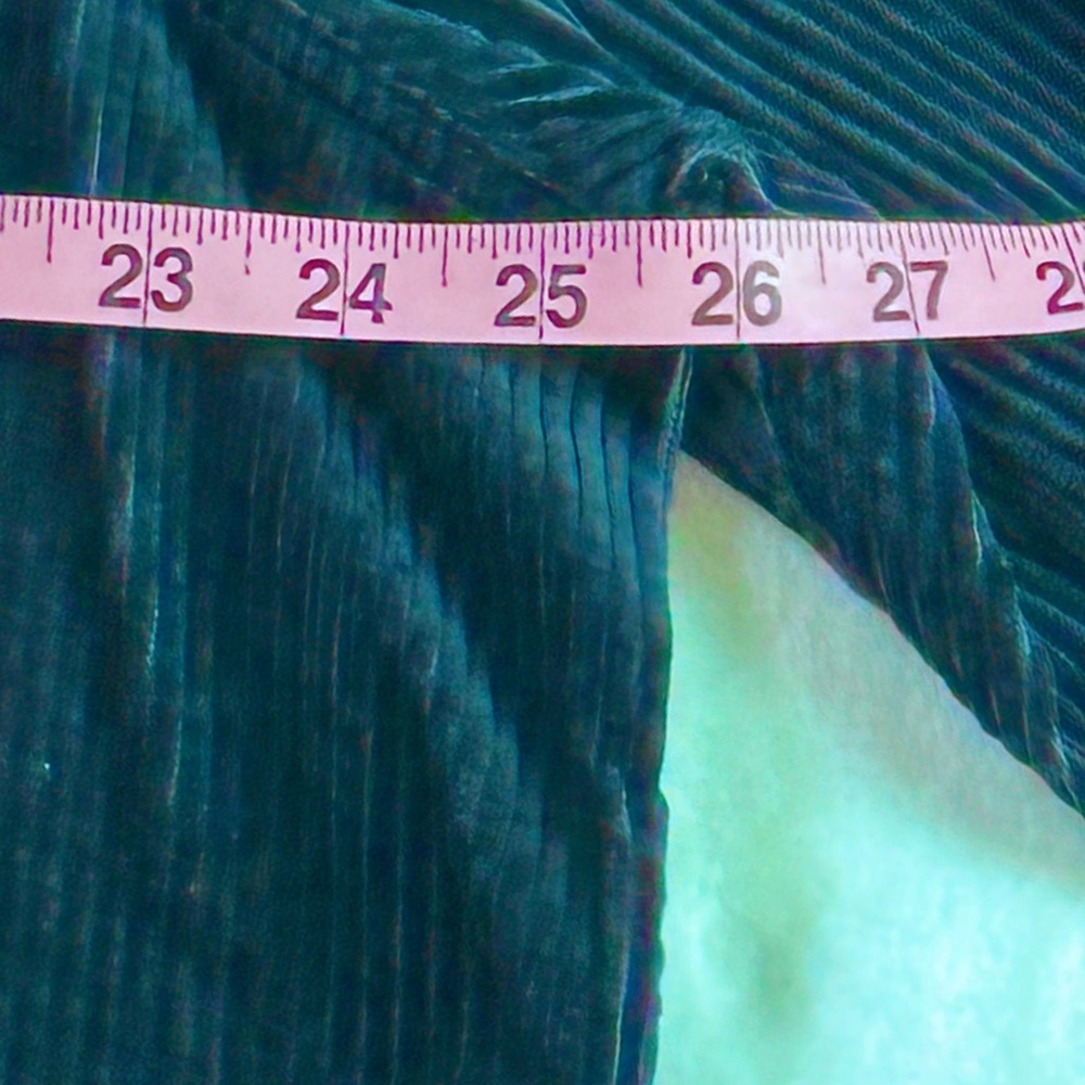 Roaman's Vibrant Red Corduroy Button Down Shirt 1x - Picture 13 of 13